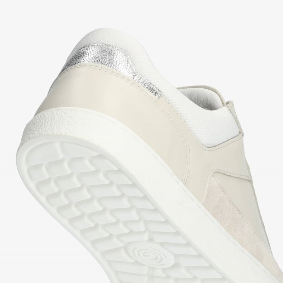 Hofdames Groundies Nederland Beige